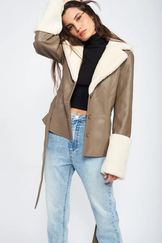 TEEK - BELTED FAUX SHEARING TRIMMED JACKET